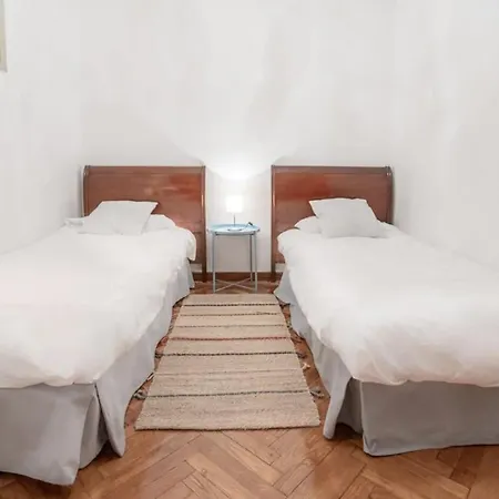 Piso Catalogado En El Centro De Apartamento Gijón