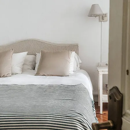 Piso Catalogado En El Centro De 아파트 기욘