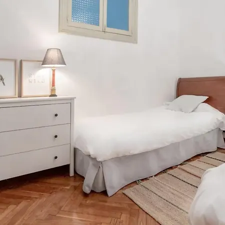 Piso Catalogado En El Centro De * Gijón