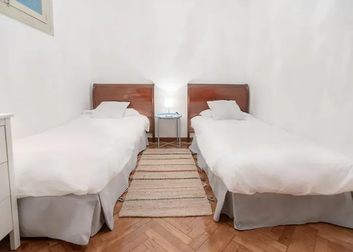 Piso Catalogado En El Centro De Appartement Gijón